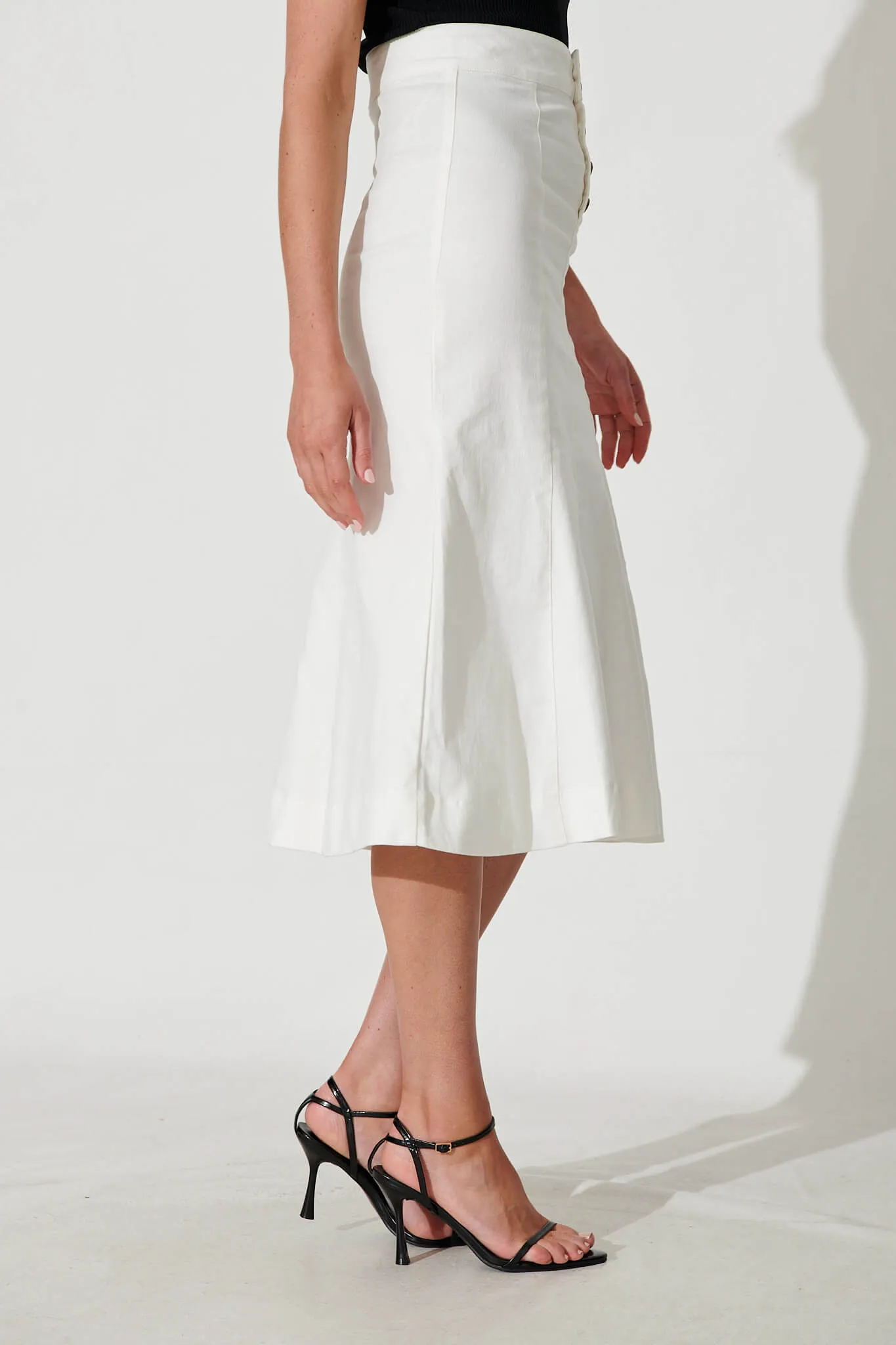 Eclaire Midi Denim Skirt In White