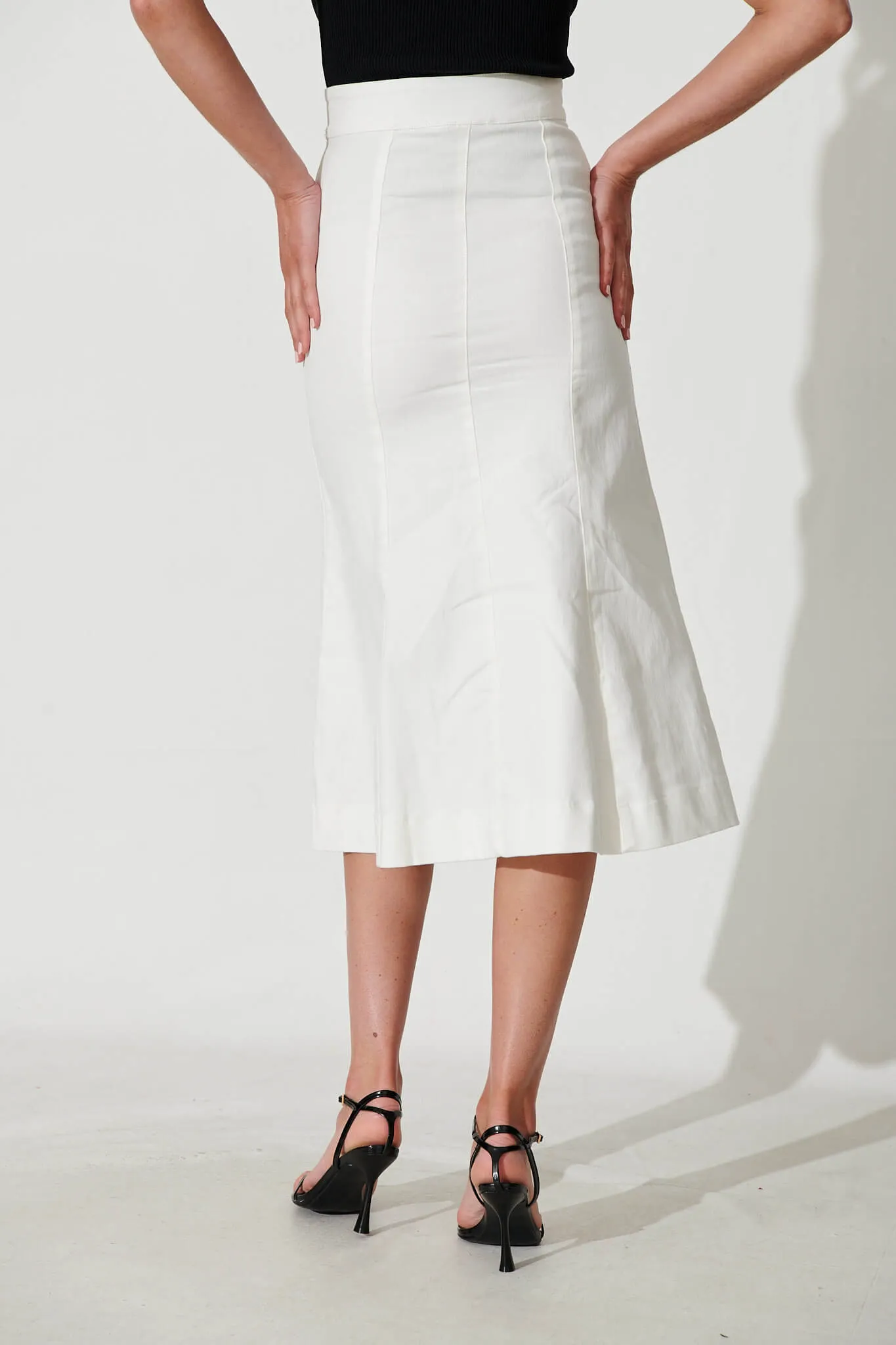 Eclaire Midi Denim Skirt In White