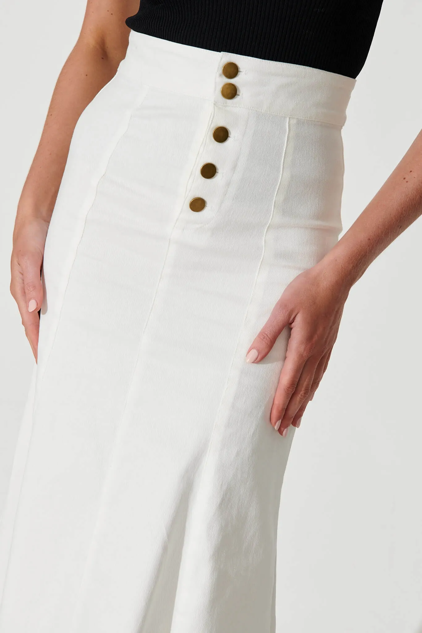 Eclaire Midi Denim Skirt In White