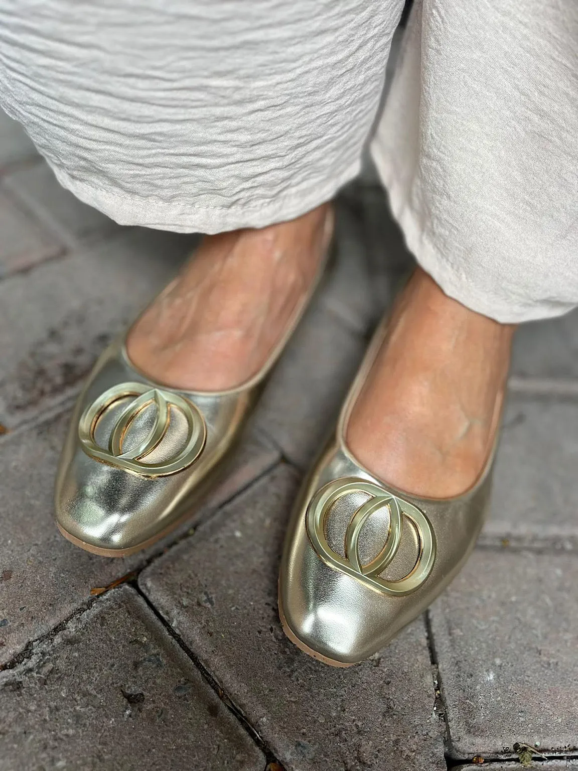 Gold Linked Rings Ballet Pump