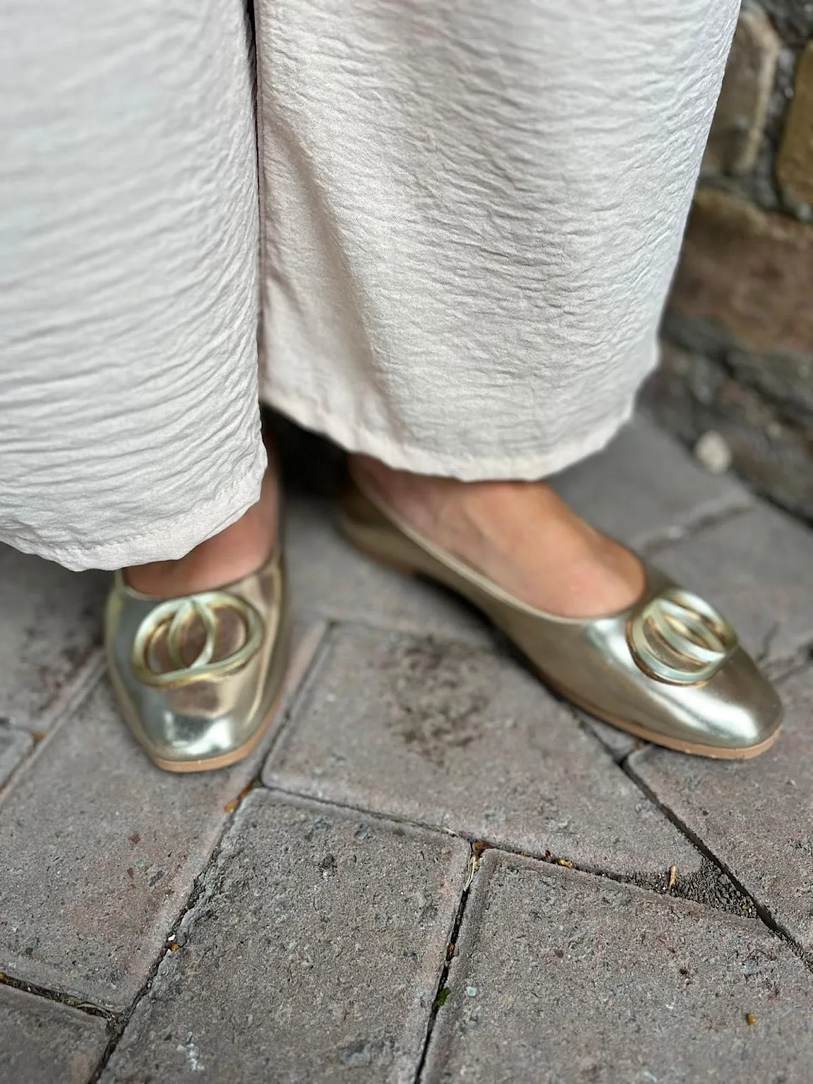 Gold Linked Rings Ballet Pump