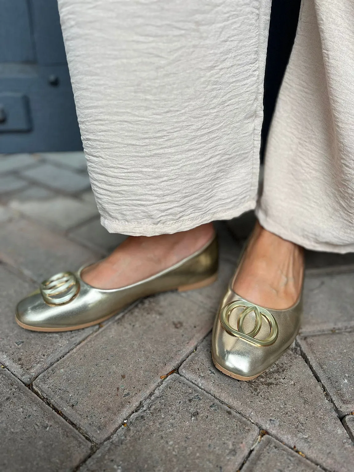 Gold Linked Rings Ballet Pump