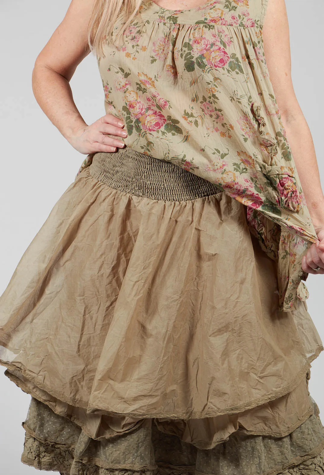 Madou Skirt in Almond