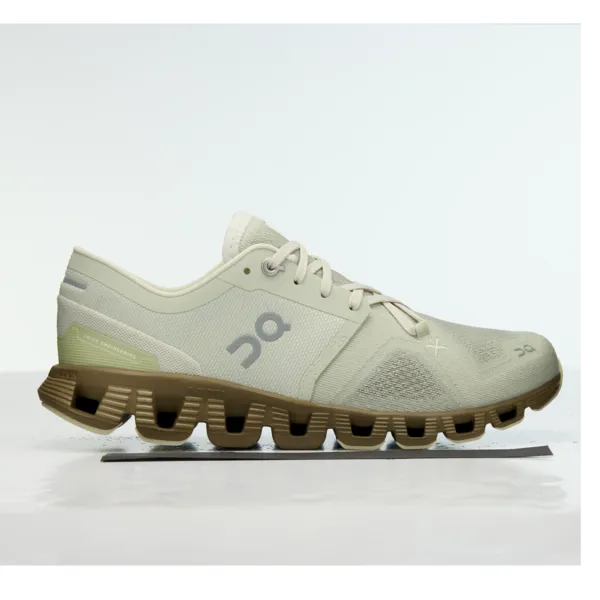 On Women’s Cloud X 3 Aloe Hunter