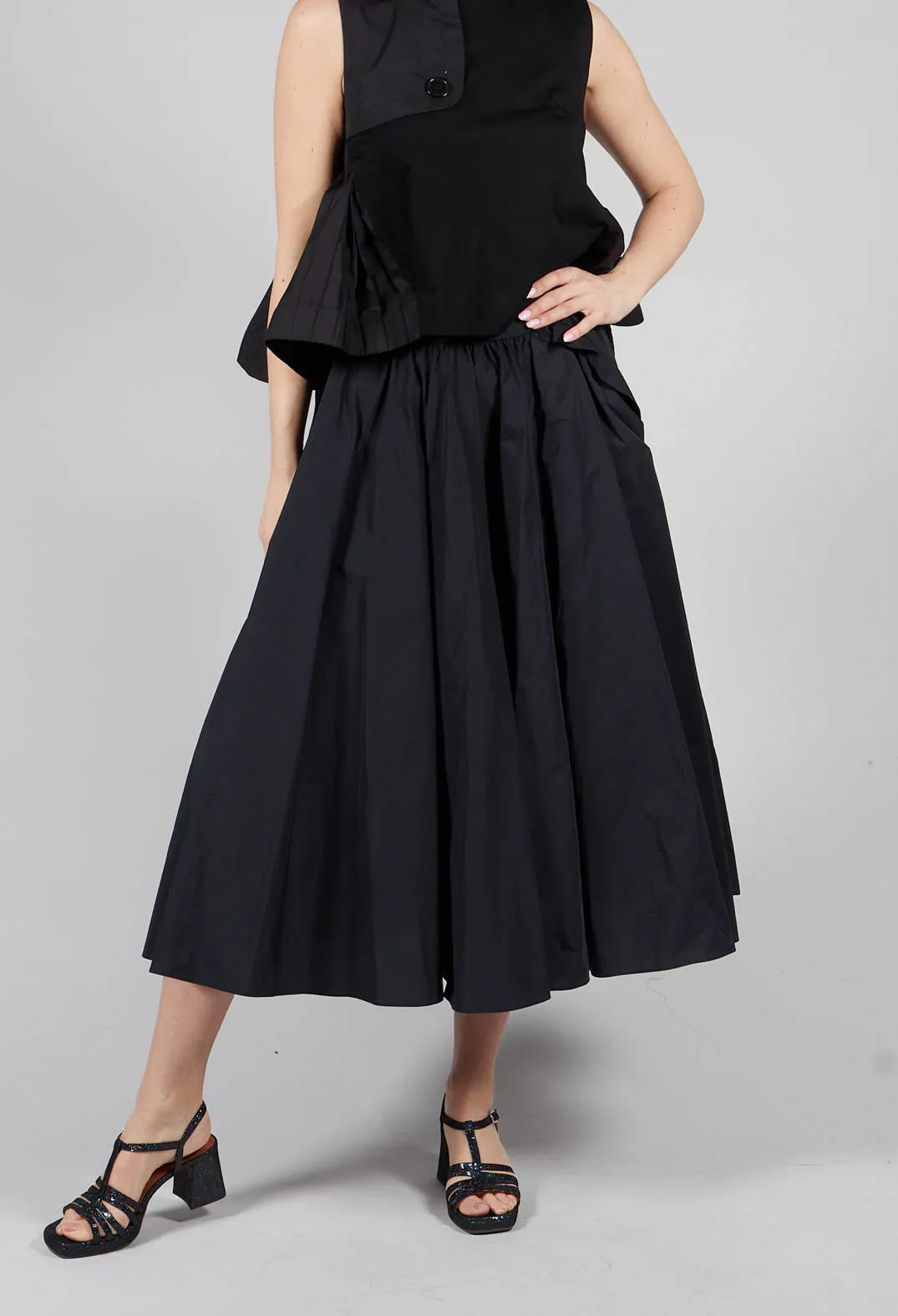 Pleated Skirt in Black