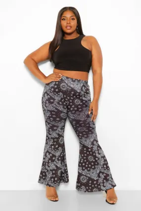 Plus Bandana Print Flares