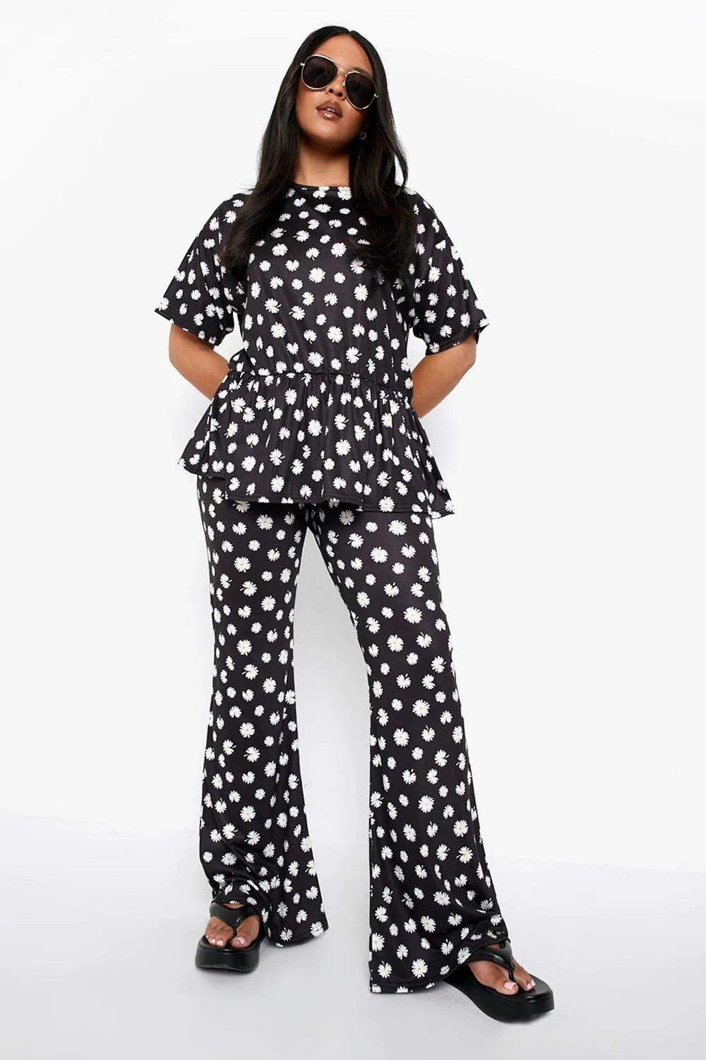 Plus Daisy Print Flares