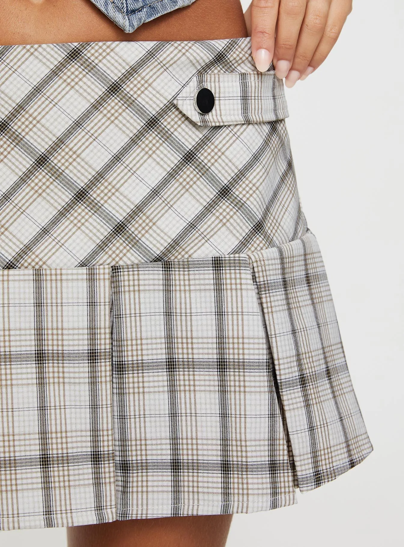 Santaigo Pleat Mini Skirt Neutral Check